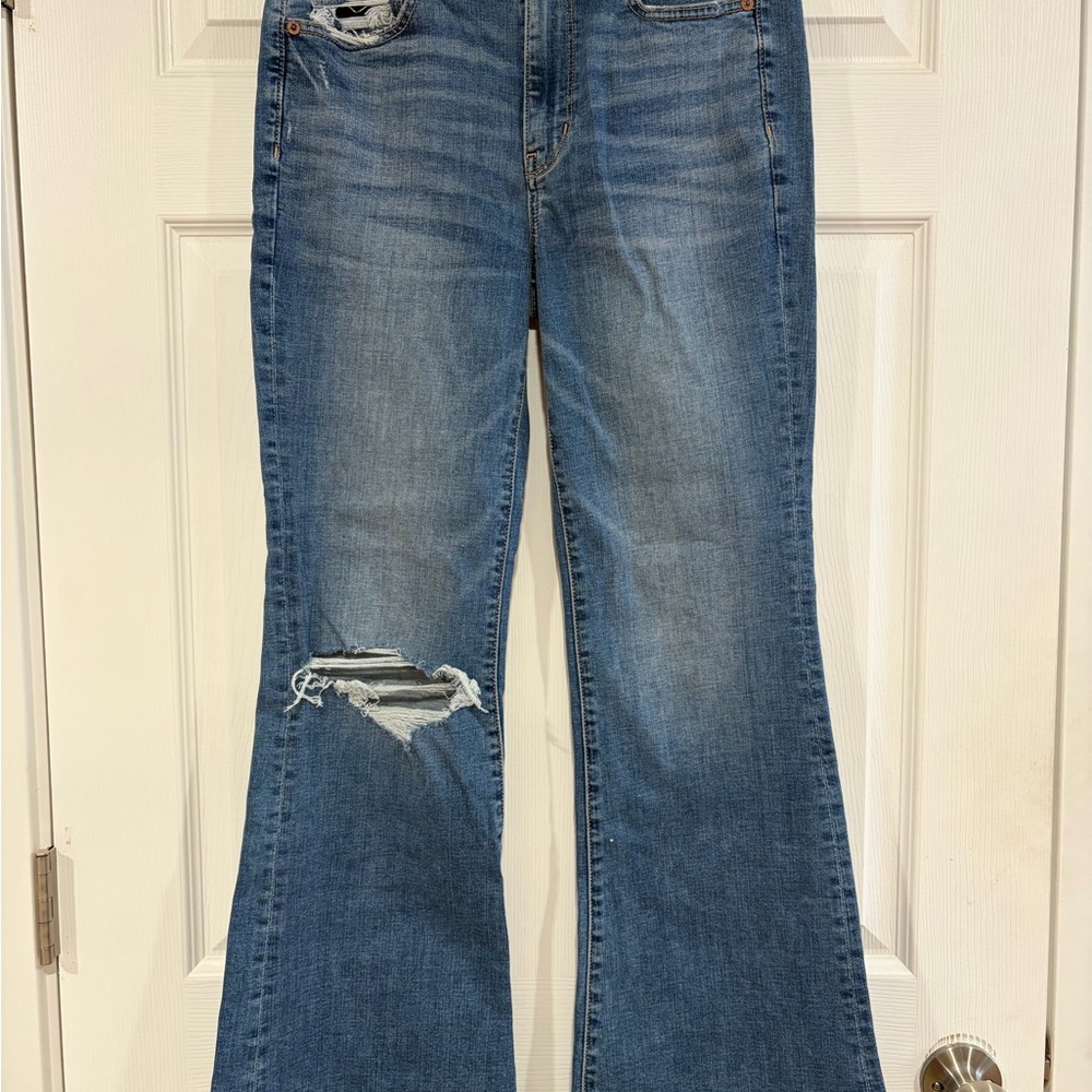 American Eagle Woman’s High Rise Boot Cut Jeans